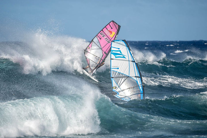 Tabla NAISH HOOKIPA Quad 2026