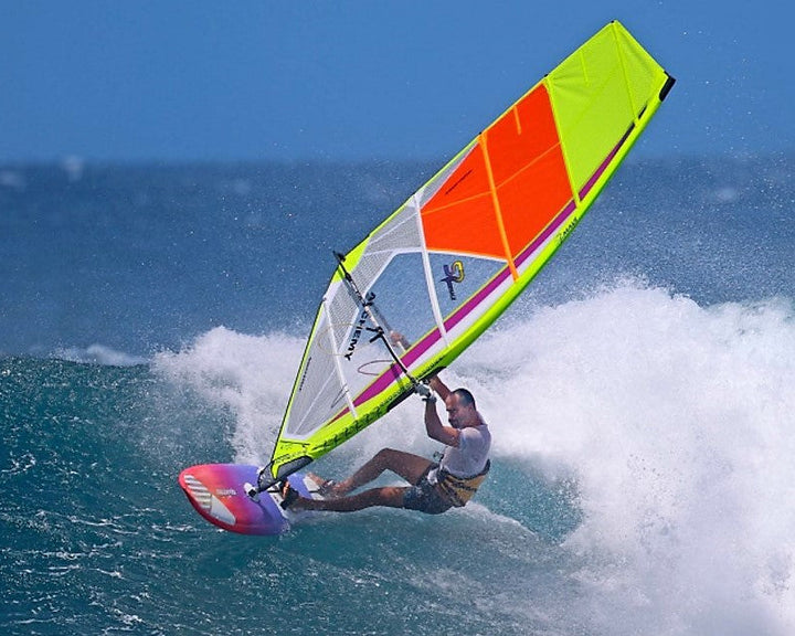 Vela S2Maui Ninja 4.8 Carbon + Tech 2025 Edición Especial usada 