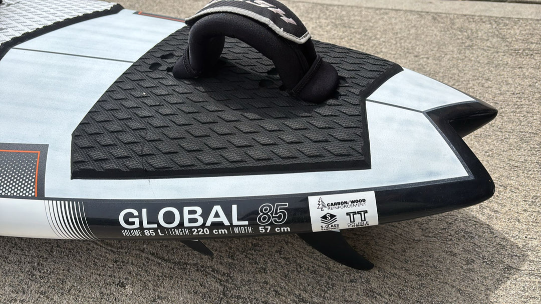 Tabla NAISH Global 85lt 2025 usada