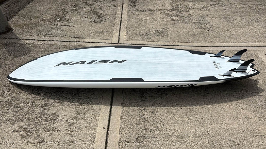 Tabla NAISH Global 85lt 2025 usada