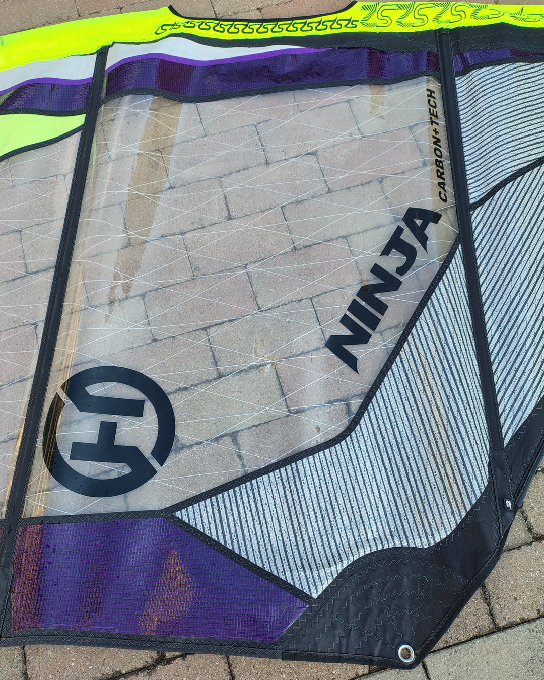 Vela S2Maui Ninja 4.8 Carbon + Tech 2025 Edición especial usada