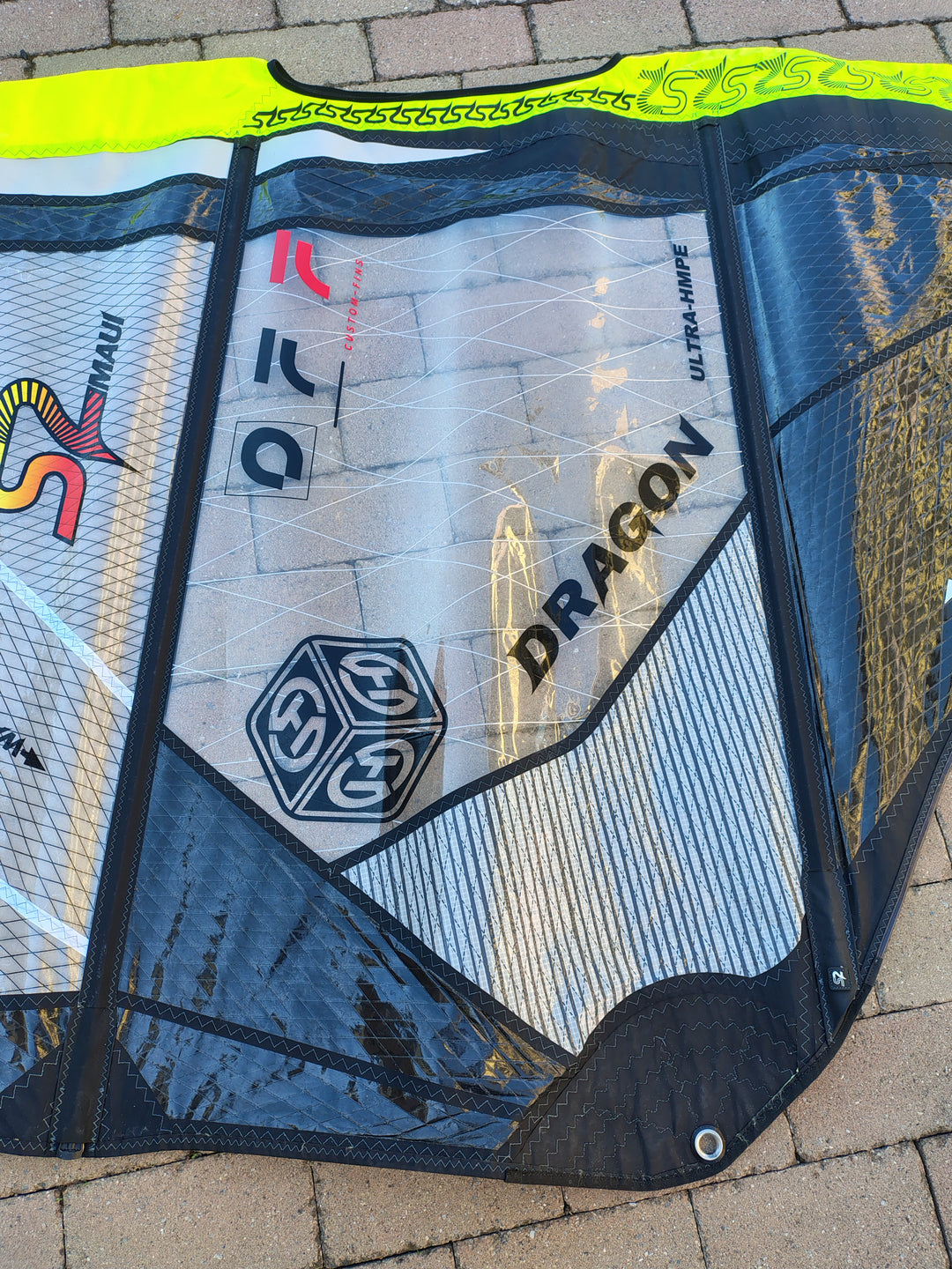 Voile Windsurf S2Maui DRAGON ULTRA-HMPE™ 3.8 2025 utilisée 