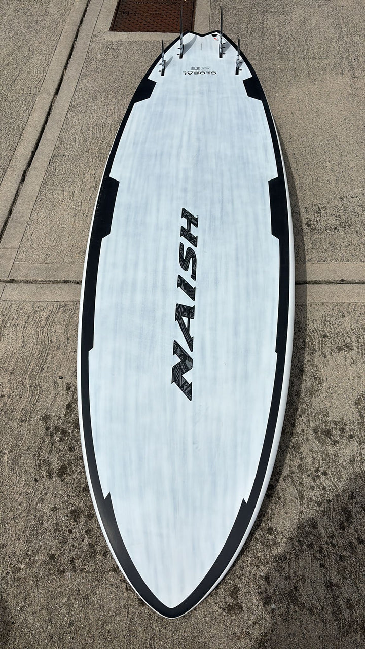 Tabla NAISH Global 85lt 2025 usada