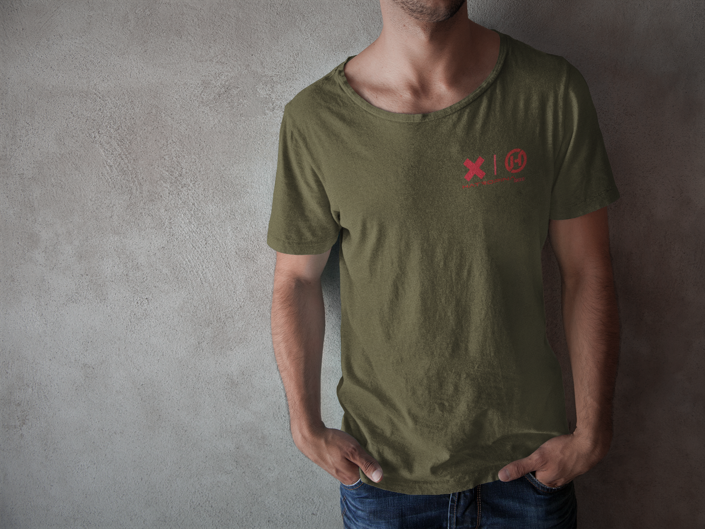 T-Shirt Hatropina sucks! manica corta verde militare